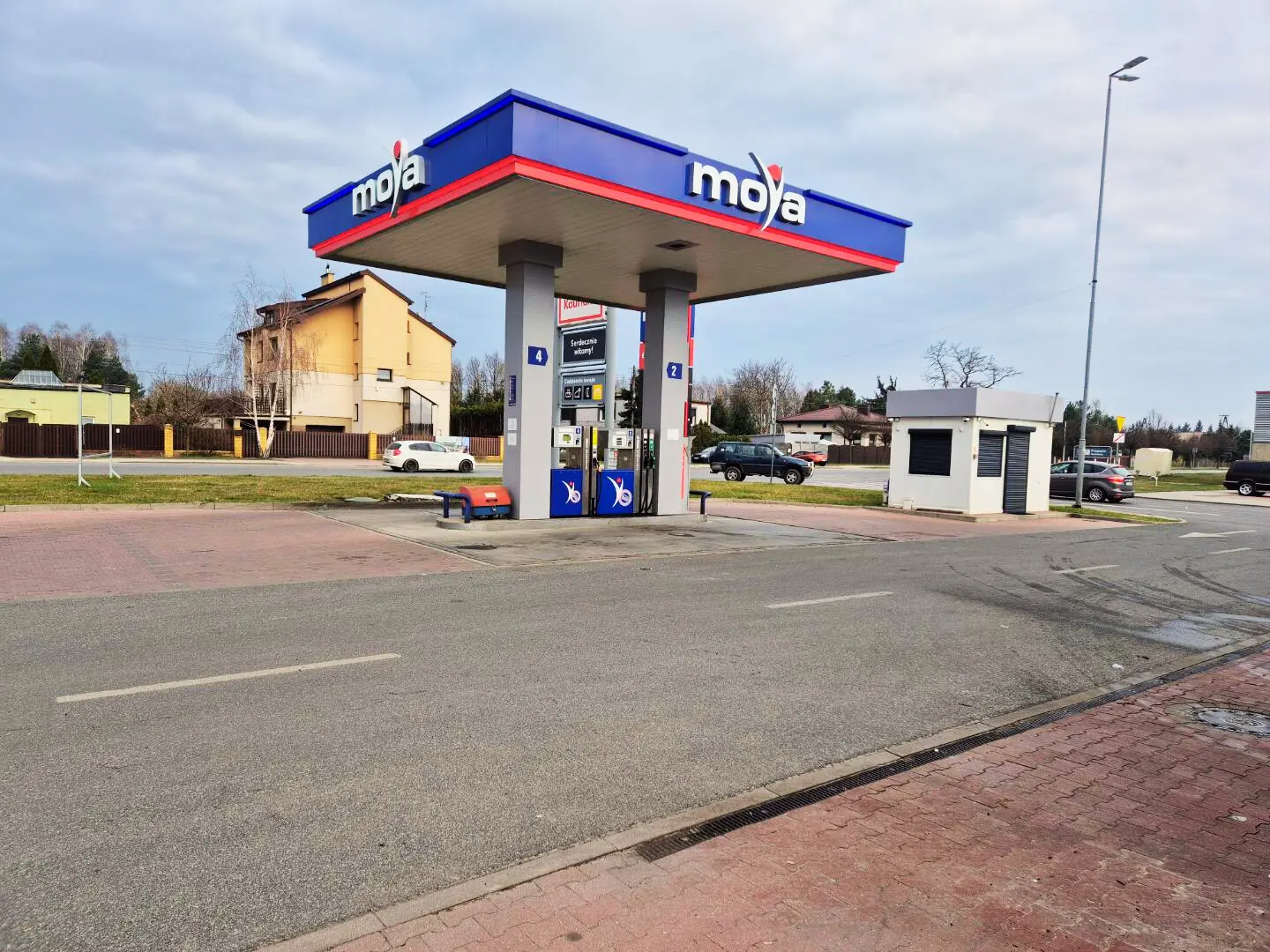 stacja paliw konstantynow lodzki spoldzielcza