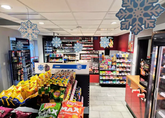 stacja paliw moya dorgas wypychow wnetrze